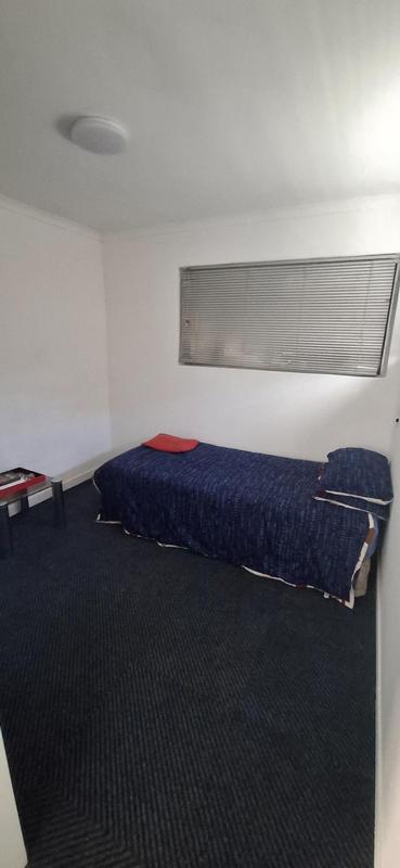 1 Bedroom Property for Sale in Goodwood Central Western Cape